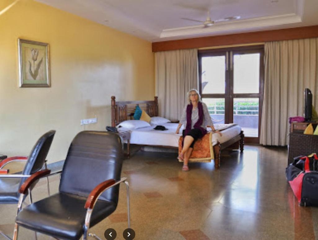 Krishna Heritage Resort Бадами Екстериор снимка